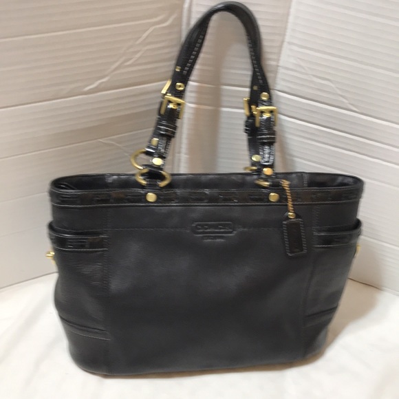 Coach leather satchel with adjustable straps and side compartments/ turn lock - Picture 1 of 11